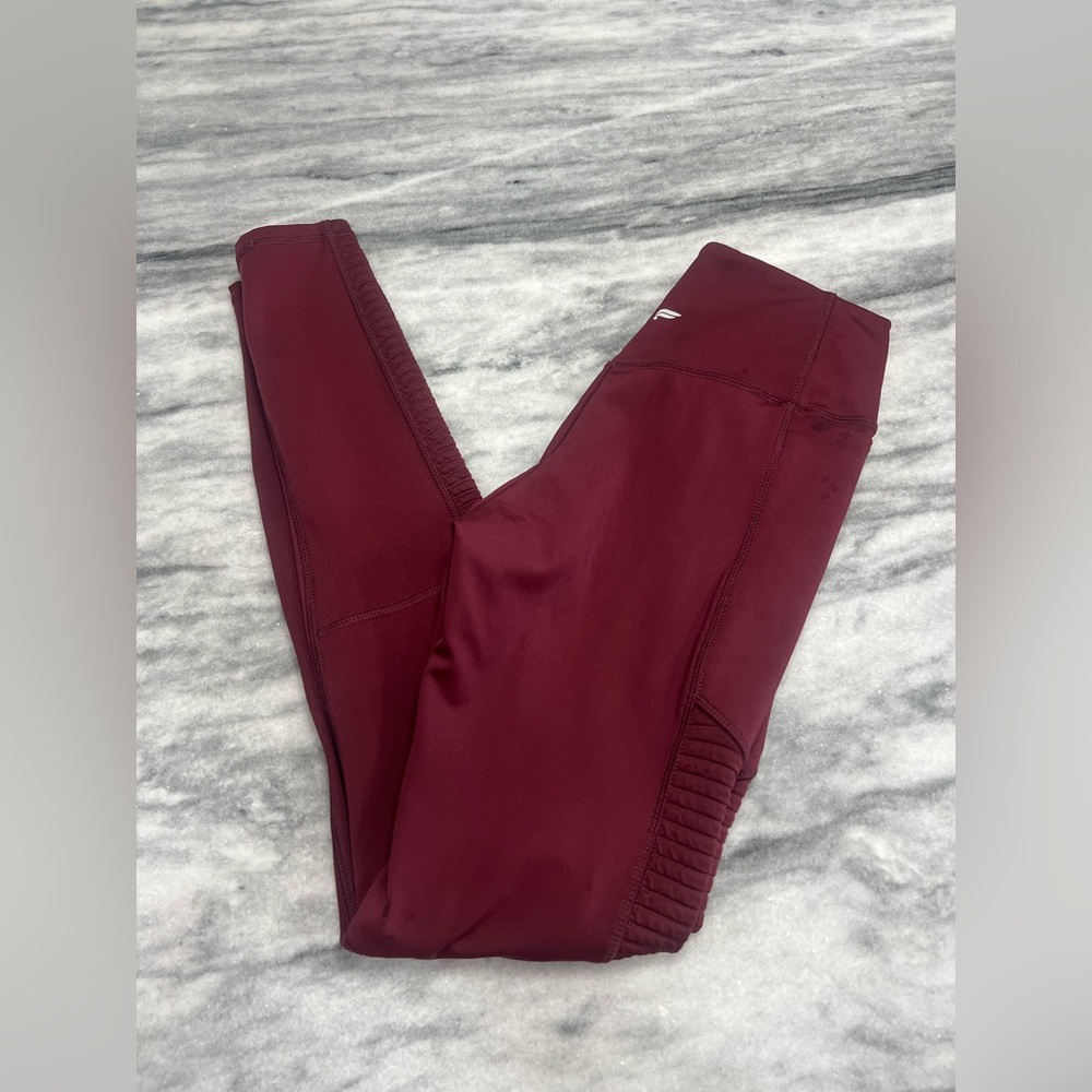 Fabletics Maroon Leggings size women’s XS